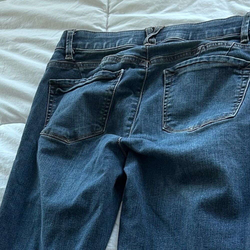 Democracy Women's Boot Cut Jeans in Medium Blue Wash - Picture 7 of 8